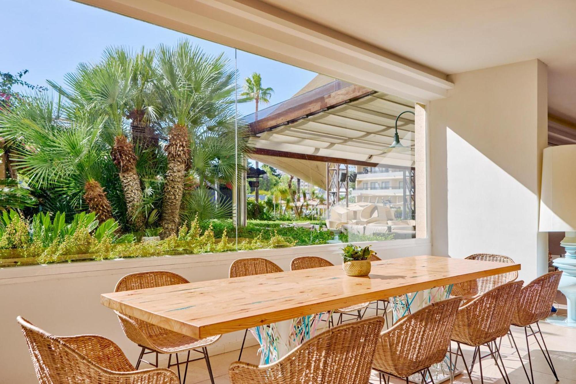 Aparthotel Zafiro Palmanova Exteriér fotografie